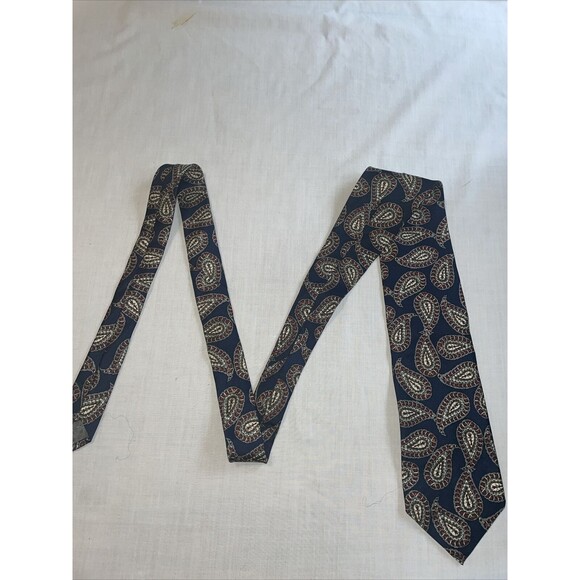 Pierre Balmain Men’s Dress Tie Size 55” Navy Blue Paisley Silk Business Formal - Picture 3 of 12